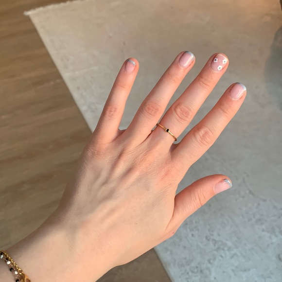 Madewell Jewelry - Madewell dainty gold ring with onyx stone